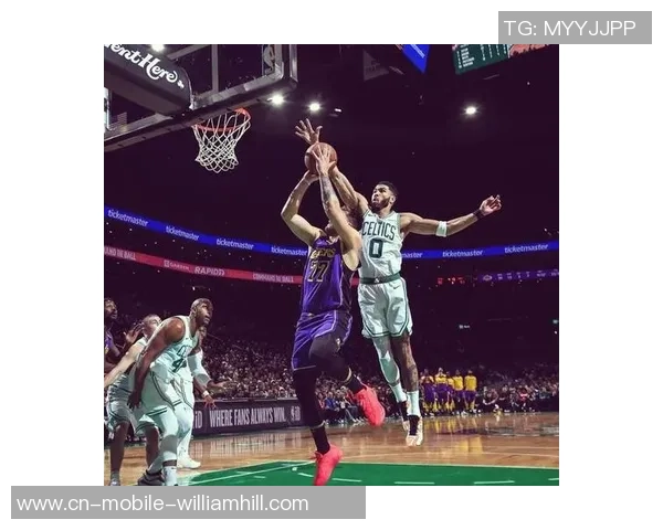 凯尔特人主场迎战火箭队双方激战成焦点赛事回顾